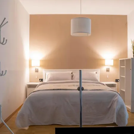 Living Apartment *